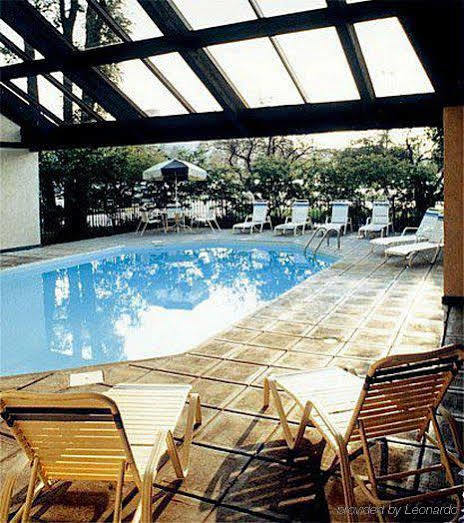 קולומבוס Continent Inn מראה חיצוני תמונה